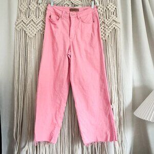 Judy Blue Bubble Gum Pink Wide Leg Crop Jeans Size 5/27 Raw Hem GUC